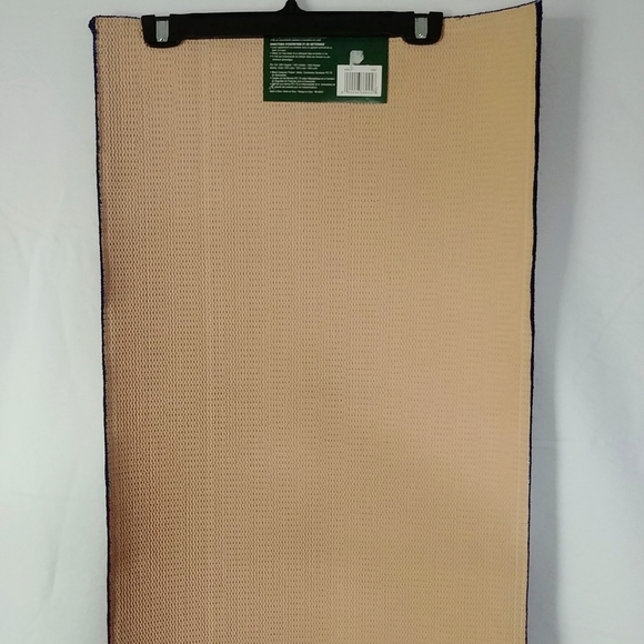 Holliday Decor Christmas Accent Rug - Picture 3 of 4